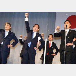 岸田首相（中央）率いる宏池会も（Ｃ）日刊ゲンダイ