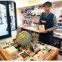 街々書林（吉祥寺）店主は旅行作家 自然、民俗、食…旅先への興味が湧いてくる1500冊