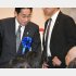 実は何もしていない（「全拉致被害者即時一括帰国を求める国民大集会」に出席後、拉致被害者の家族に声をかける岸田首相）／（Ｃ）日刊ゲンダイ