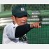 激を飛ばす持丸監督（Ｃ）日刊ゲンダイ