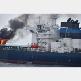 親イラン武装組織フーシ派のミサイル攻撃を受けた英企業の石油タンカー（Ｃ）EPN／ニューズコム／共同通信イメージズ