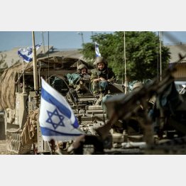 イスラエルとパレスチナ・ガザ国境近くで戦闘準備をするイスラエル軍兵士たち（Ｃ）Middle East Images／ABACA／共同通信イメージズ