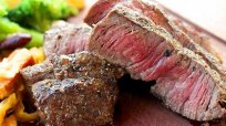 円安地獄でステーキ店の倒産が過去最多…安くて美味い牛肉が食べられる時代は終わった