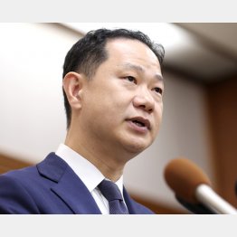 衆院選立候補を表明した二階俊博元幹事長の三男・伸康氏（Ｃ）日刊ゲンダイ