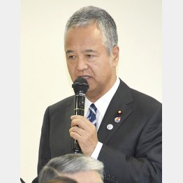 大筋合意を自民党内で説明する甘利ＴＰＰ担当相（Ｃ）日刊ゲンダイ