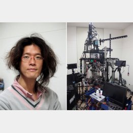 西村智教授（左）が開発した８Ｋ顕微鏡（Ｃ）日刊ゲンダイ