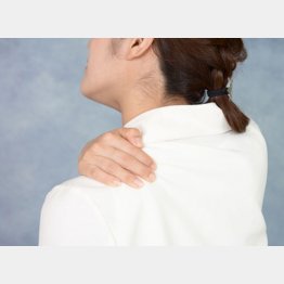 コロナワクチン接種後に肩の痛みを訴える人が増えている