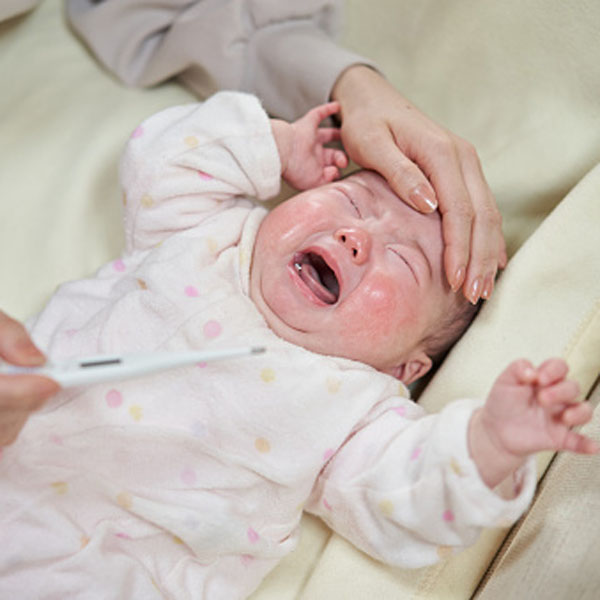 乳幼児の感染症の中でも重篤な状態になりやすい（Ｃ）iStock