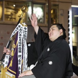 先場所Vで綱とりに挑む大の里(C)共同通信社
