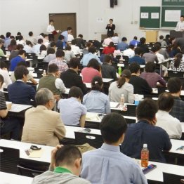 予備試験には幅広い世代が受験(C)共同通信社