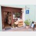 青熊くんが本を読む絵の吊り看板が目印（Ｃ）日刊ゲンダイ