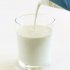 牛乳に含まれる乳糖をうまく分解できない場合、腹痛や下痢などの症状が出やすいため注意が必要