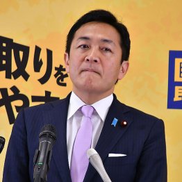どこに向かう…(C)日刊ゲンダイ