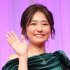 真面目な高校教師役を演じる（Ｃ）日刊ゲンダイ