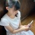中高生に増えている「スマホ斜視」