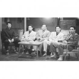 貴重な5ショット(左から藤田元司、長嶋茂雄、川上哲治、広岡達朗、藤尾茂=1958年)/(C)共同通信社
