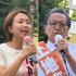 「町の反応が良くなってきた」と小幡氏（左）、必死の上地市長（Ｃ）日刊ゲンダイ