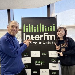 ゴルフ解説者のタケ小山さんとラジオで共演中(提供写真)