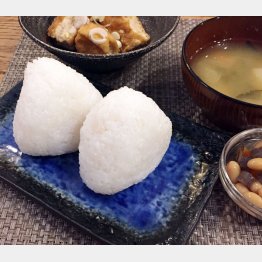 水分を蓄えるには塩分を含む朝食が必要不可欠(C)日刊ゲンダイ