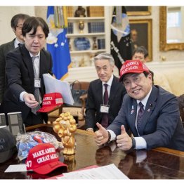 自ら「格下の格下」と称す(ホワイトハウス提供、共同)
