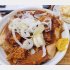 肉豆腐の上に煮込みをのせた、名物「重ね」（500円）／（Ｃ）日刊ゲンダイ