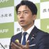 相変わらずドヤ顔で「小泉コメ劇場」…（Ｃ）共同通信社