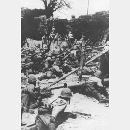 日本軍による重慶攻撃=1938年12月(C)Robert Hunt Library/Mary Evans/共同通信イメージズ