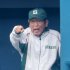 檄を飛ばす持丸監督（Ｃ）日刊ゲンダイ