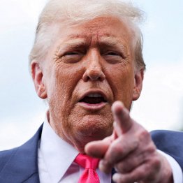 トランプ政権はかさにかかってくる…(C)ロイター