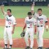 左から星野仙一監督、立浪和義、筆者（Ｃ）共同通信社
