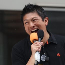 参政党・神谷宗幣代表は「公党の党首で唯一、オーラを感じることができなかった」と川中だいじさん(C)日刊ゲンダイ
