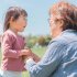 世代間の交流で孤独感を和らげる