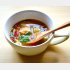 サケとえごまの葉のコリアン風スープ（提供写真）