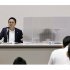 立花孝志氏を刑事告訴後に記者会見する、竹内英明元兵庫県議の妻（右）＝8日（Ｃ）共同通信社