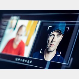 本人だと思っていた画面は「ディープフェイク」というAI技術を使った合成動画だった(写真はイメージ)/(C)iStock