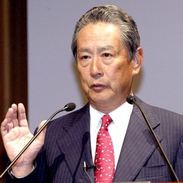 ソニーの出井伸之CEO=当時(C)日刊ゲンダイ