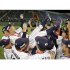 準優勝後に先輩から胴上げされる末吉良丞（Ｃ）共同通信社