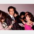 長男の実子問題について囲み取材を受ける大沢樹生（Ｃ）日刊ゲンダイ