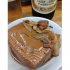 アツアツの肉豆腐にキンキンの赤星をグビリ（Ｃ）日刊ゲンダイ