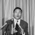 家宅捜索を受け記者会見する典明氏（Ｃ）共同通信社