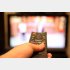 テレビに映る光景だけが…（写真:iStock）