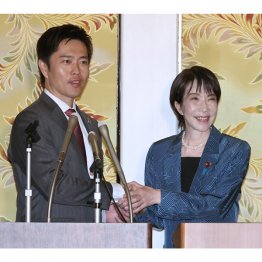 高市首相（右）と維新の吉村代表（Ｃ）日刊ゲンダイ