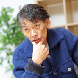 夫の叶井俊太郎さんも23年に本紙のインタビューに応じてくれた（Ｃ）日刊ゲンダイ