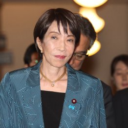 やることなすこと安倍政権の模倣、向かう先は亡国（Ｃ）日刊ゲンダイ