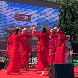 日本にいるネパール人は23万人（東京・芝公園、提供・筆者）