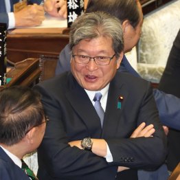 萩生田幹事長代行は企業・団体献金にシフトチェンジ。前年比約4倍の約6237万円を受領（Ｃ）日刊ゲンダイ