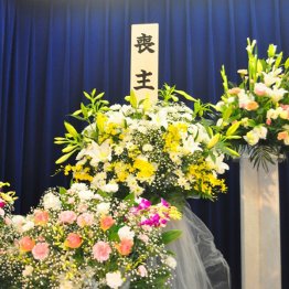 安く上がるなら仕来たりにこだわらない？