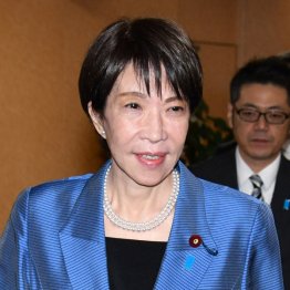 企業献金は温存まま経済無策は変わりなく、慢性的低成長で日本は世界ランク大転落…（Ｃ）日刊ゲンダイ