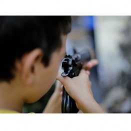 少年は、なぜ…（写真はイメージ）／（Ｃ）iStock