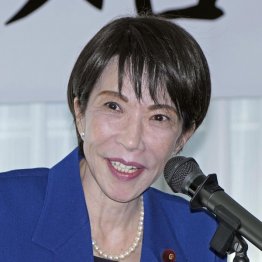 理念無く、ひたすら強者に媚び…（Ｃ）共同通信社